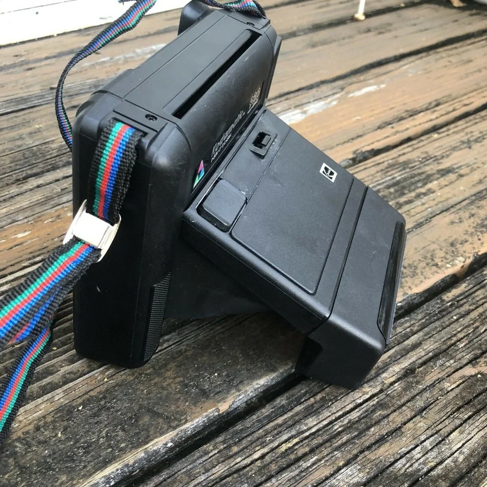 Kodak Kodamatic 930 Instant Film Camera Eastman Rainbow Strap Vintage 80s